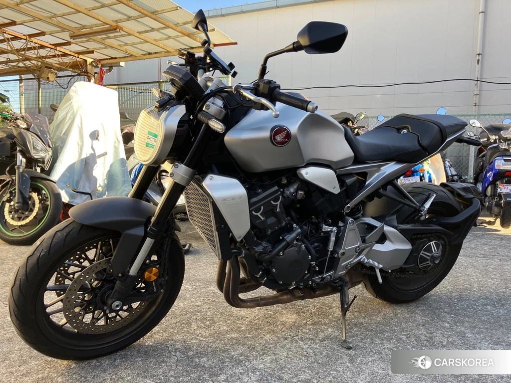 Проданный Honda CB1000R 2021 из Японии, фото 2
