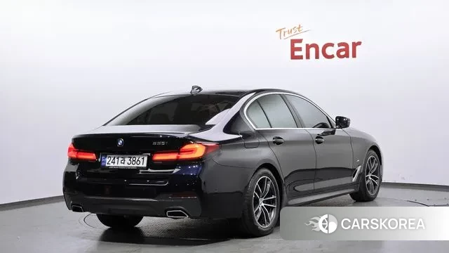 BMW 5 Series (G30) id 3635322 из Кореи 12