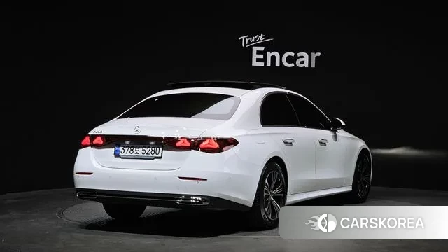 Mercedes-Benz E-Class W214 id 3758009 из Кореи 12