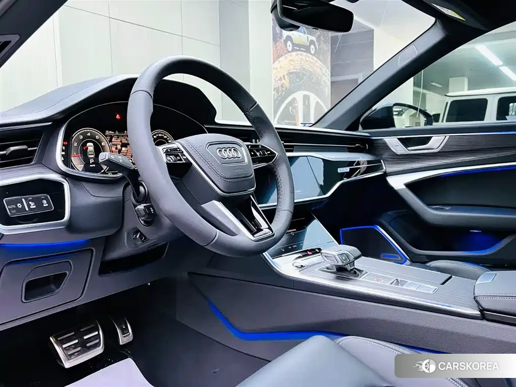 Audi A6L id 4653867 из Китая 8