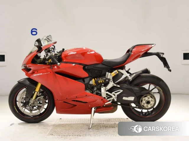 Проданный Ducati 1299 PANIGALE S 2015 из Японии