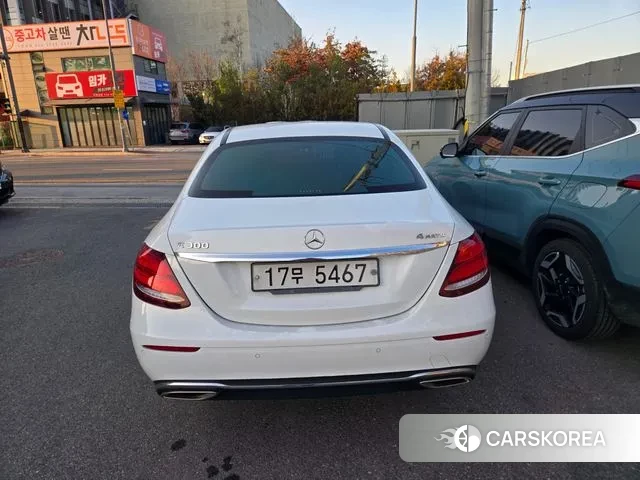 Mercedes-Benz E-Class W213 2018 Белый из Кореи, фото 3
