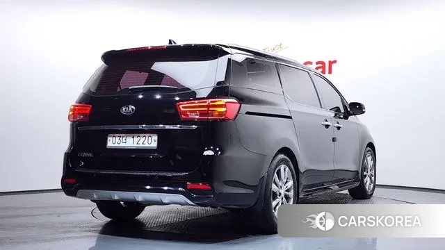 Kia The New Carnival id 3667040 из Кореи 12