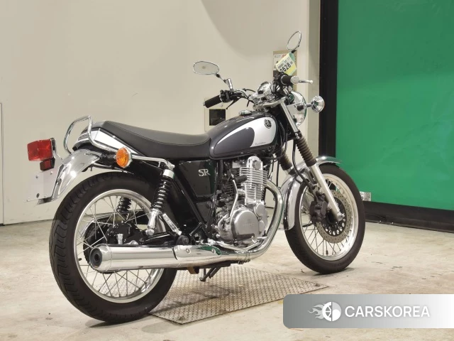 Проданный Yamaha SR400 2022 из Японии, фото 2