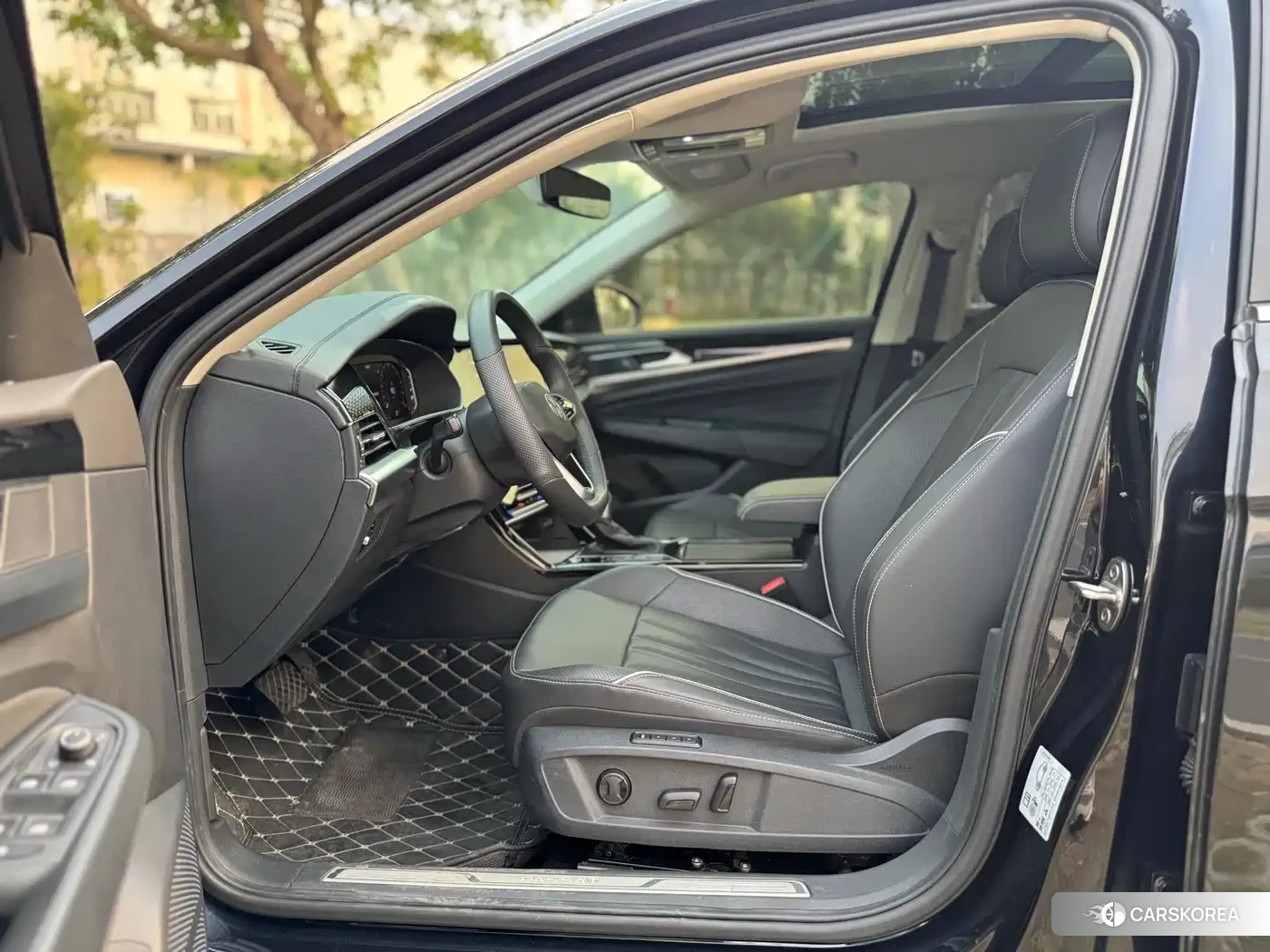 Volkswagen Passat id 4565409 из Китая 12
