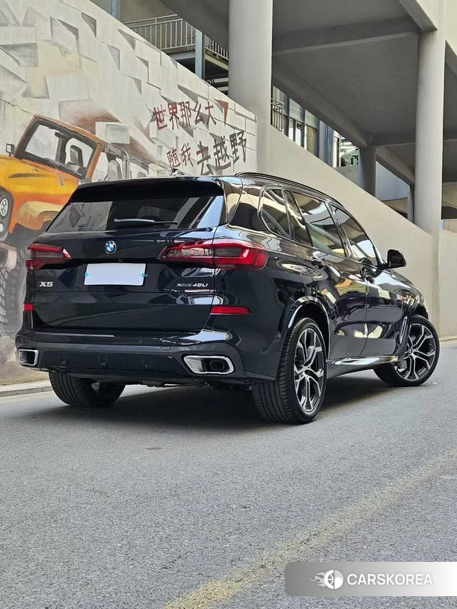 BMW X5 2022 Черный из Китая, фото 2