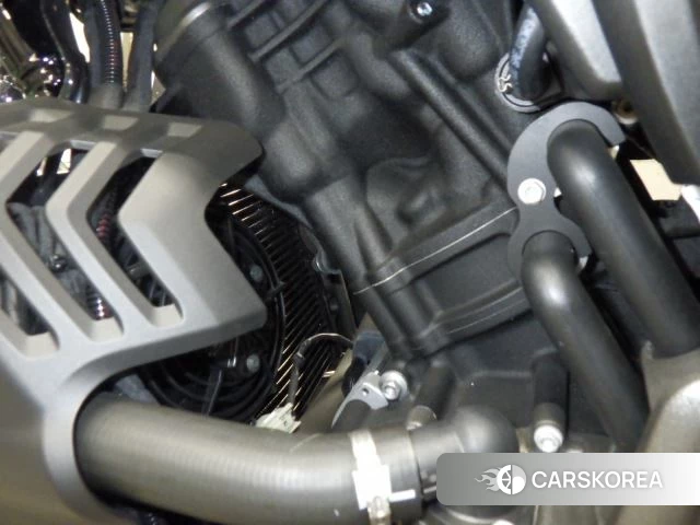 Engine photo