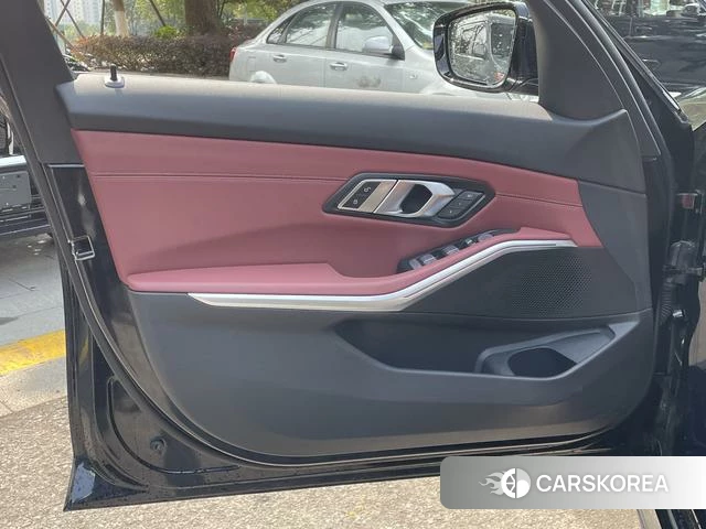BMW 3 series 2025 Черный из Китая, фото 5