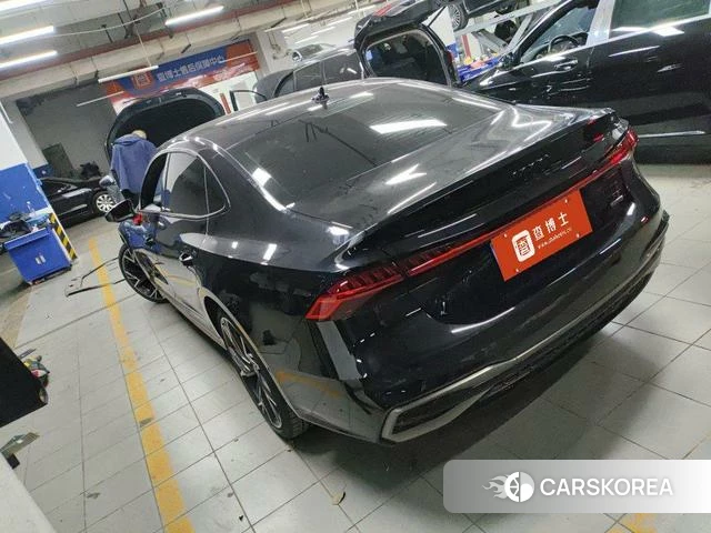 Audi A7L 2025 Черный из Китая, фото 5