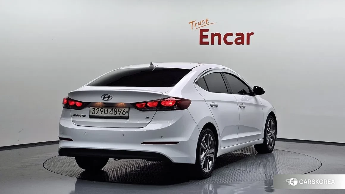 Hyundai Avante AD id 1716959 из Кореи 12