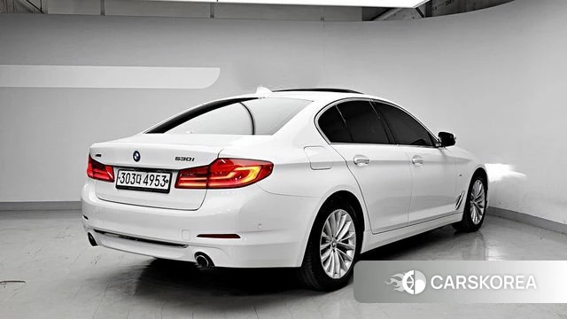 BMW 5 Series (G30) id 4574429 из Кореи 12