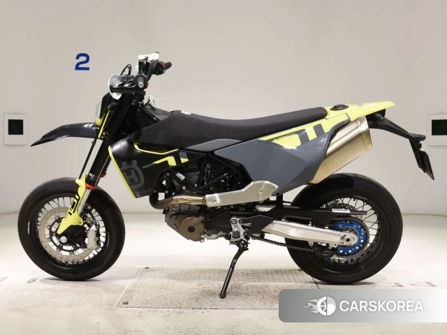OTHER 701SUPERMOTO 2025 из Японии