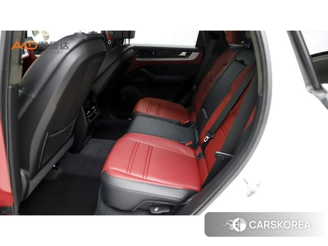 Porsche Cayenne 2025 Белый из Китая, фото 2