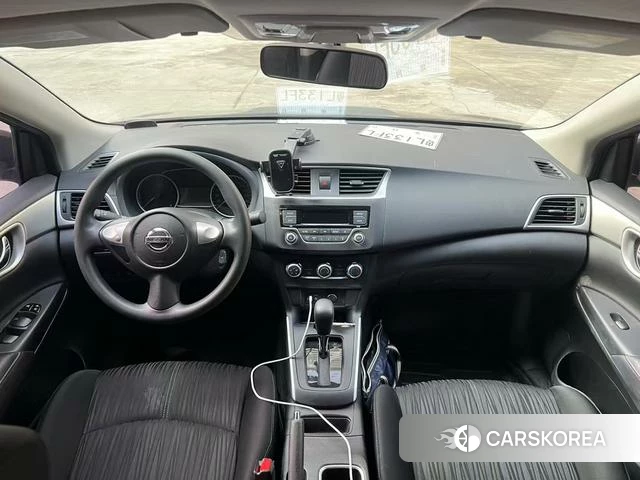 Nissan Xuan Yi 2022 Темно-серый из Китая, фото 2