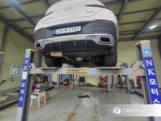 Mercedes-Benz GLE-Class W167 2023 Белый из Кореи, фото 2