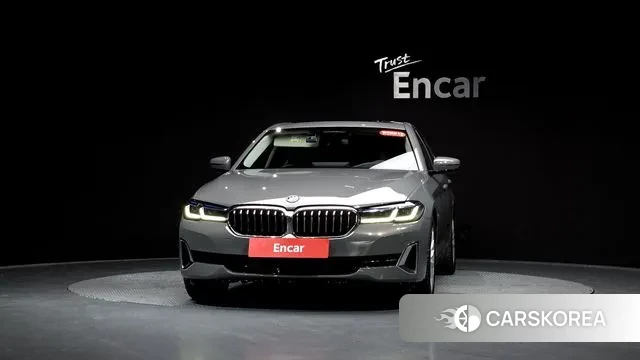 BMW 5 Series (G30) id 3615359 из Кореи 12