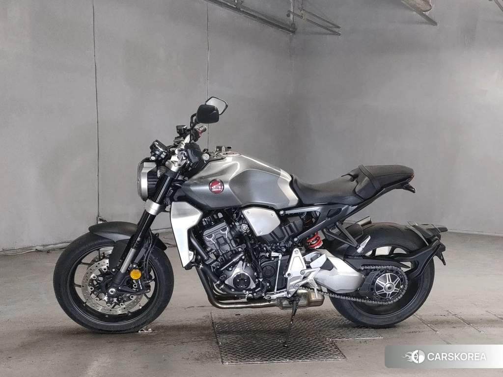 Проданный Honda CB1000R 2020 из Японии