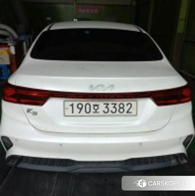Kia The New K3 2nd generation 2022 Белый из Кореи, фото 2