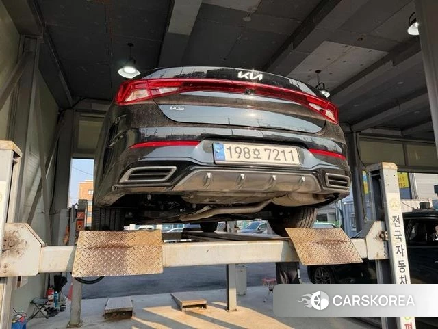 Kia K5 3rd generation 2023 Черный из Кореи, фото 2