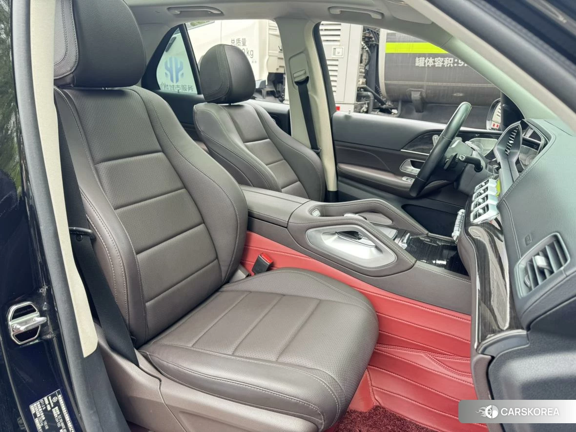 Mercedes-Benz GLE (import) 2021 Черный из Китая, фото 2