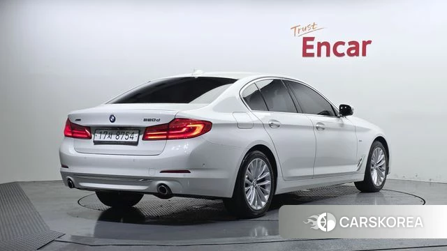 BMW 5 Series (G30) id 4557770 из Кореи 12