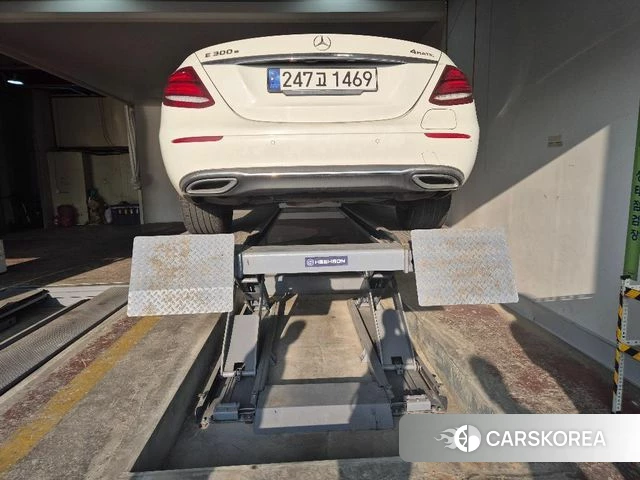 Mercedes-Benz E-Class W213 2020 Белый из Кореи, фото 2