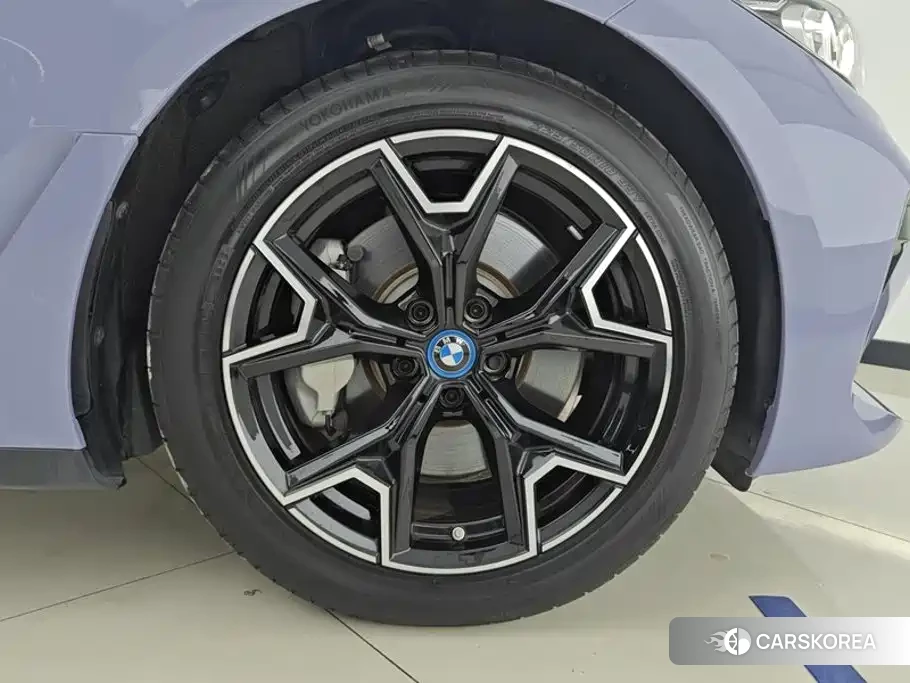 BMW i3 id 4679529 из Китая 8