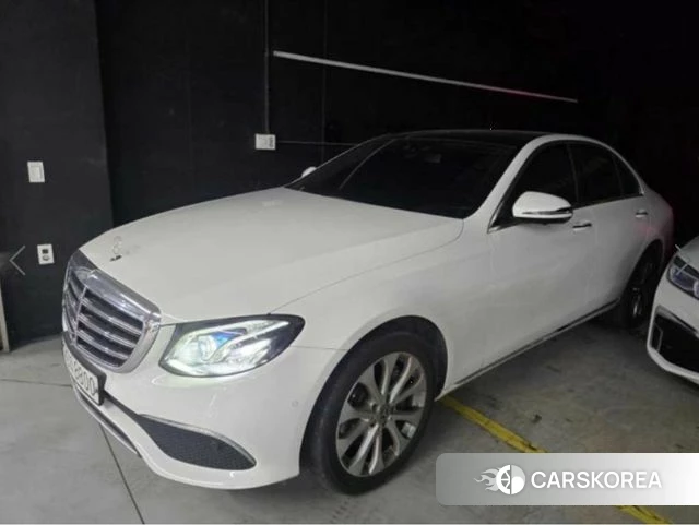 Mercedes-Benz E-Class W213 2019 Белый из Кореи, фото 2
