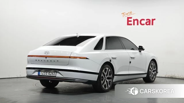 Hyundai Grandeur (GN7) id 4623011 из Кореи 12