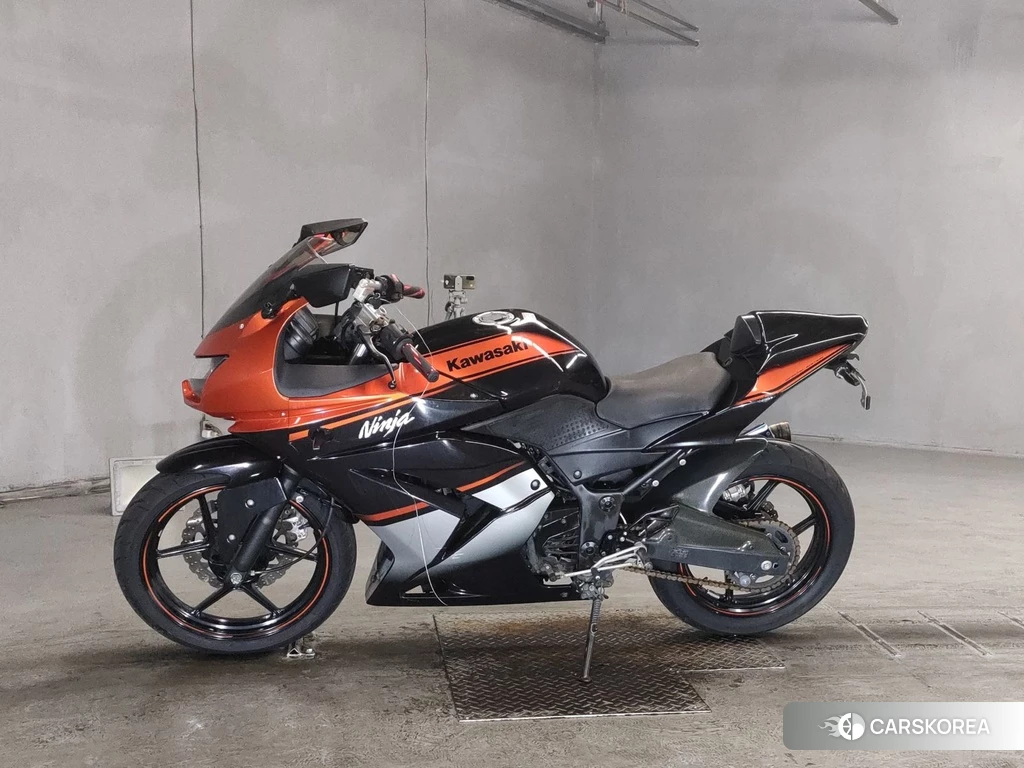 Проданный Kawasaki NINJA 250R 2012 из Японии, фото 2
