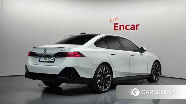 BMW 5 Series (G60) id 4691226 из Кореи 12