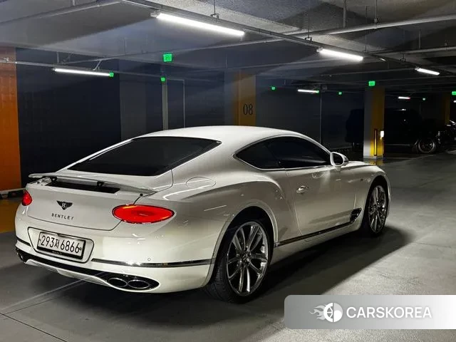 Bentley Continental GT 3rd Generation 2021 Белый из Кореи, фото 2