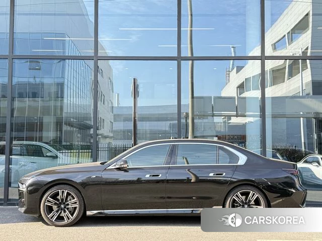 BMW 7 series id 4265243 из Китая 8