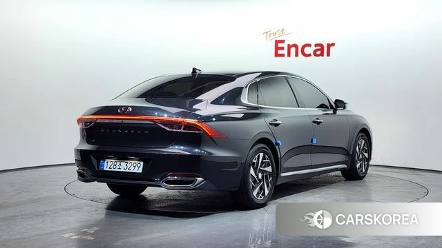 Hyundai The New Grandeur IG Hybrid id 3898509 из Кореи 12