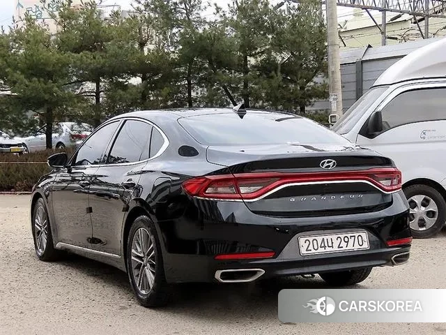 Hyundai Grandeur IG id 3626992 из Кореи 12
