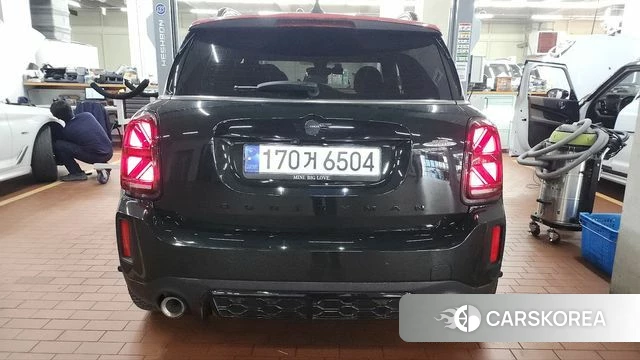 Mini Cooper S Countryman 2023 Темно-зеленый из Кореи, фото 3