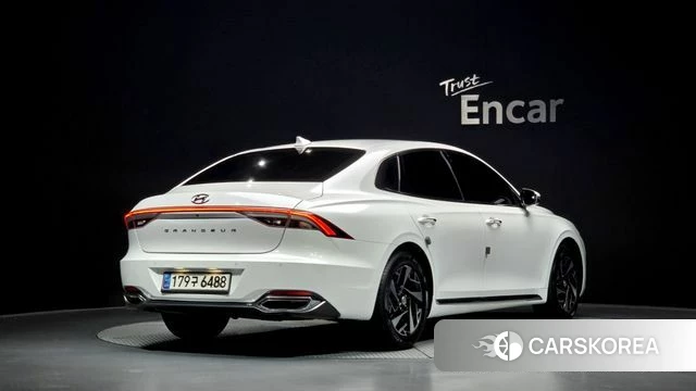 Hyundai The New Grandeur IG Hybrid id 4383850 из Кореи 12