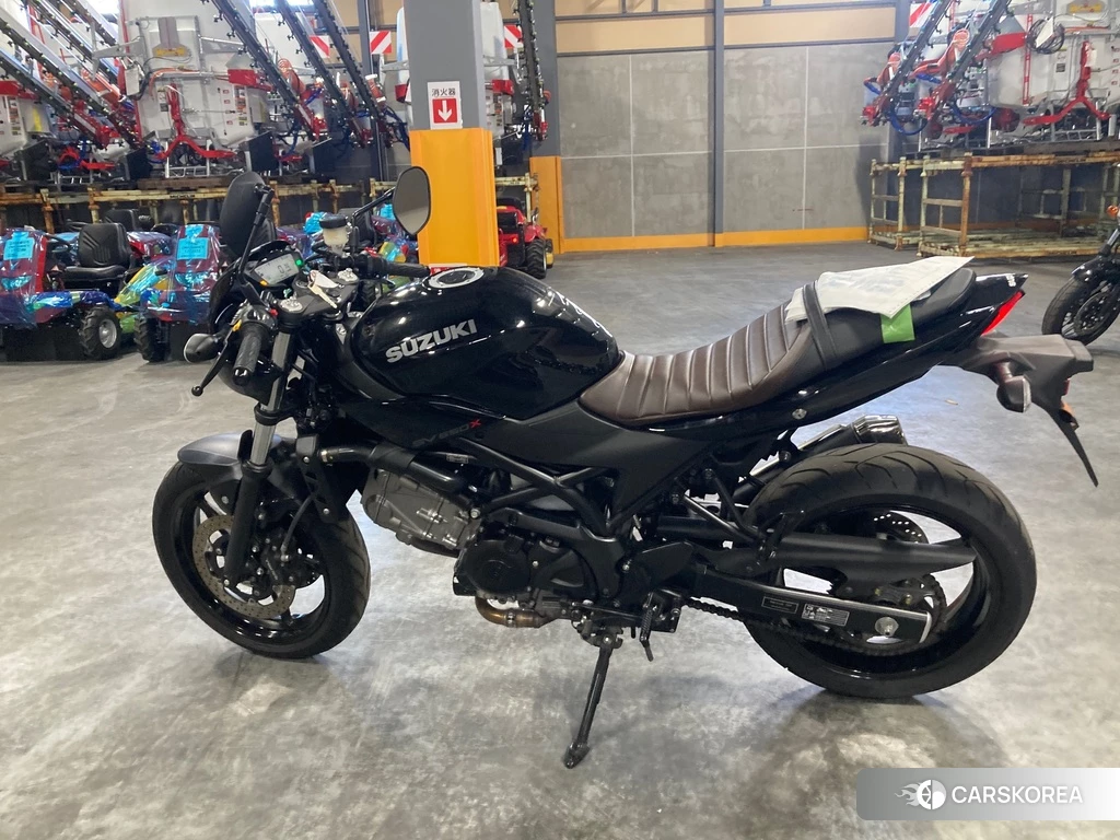 Проданный Suzuki SV650X 2021 из Японии, фото 2