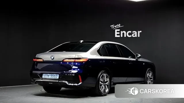 BMW i7 (G70) id 3472541 из Кореи 12