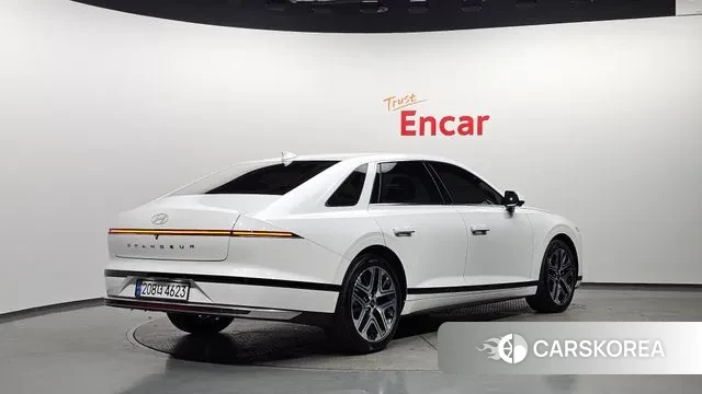 Hyundai Grandeur (GN7) id 3471990 из Кореи 12