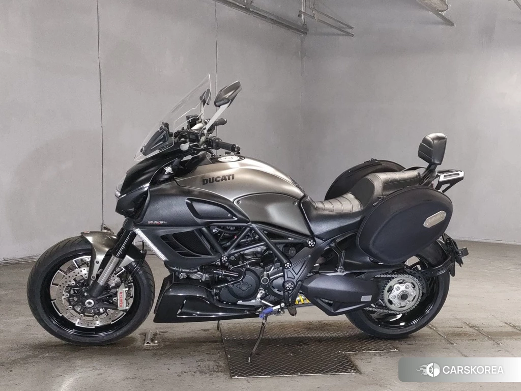 Проданный Ducati DIAVEL 2013 из Японии, фото 2