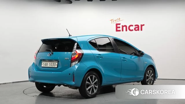 Toyota Prius C id 4390364 из Кореи 12