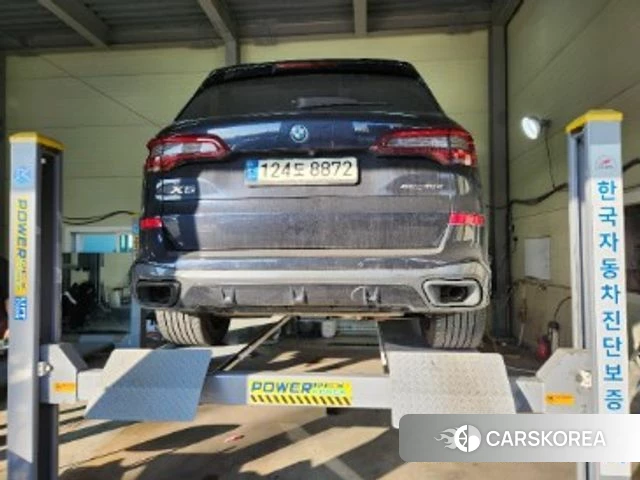 BMW X5 (G05) 2021 Черный из Кореи, фото 2