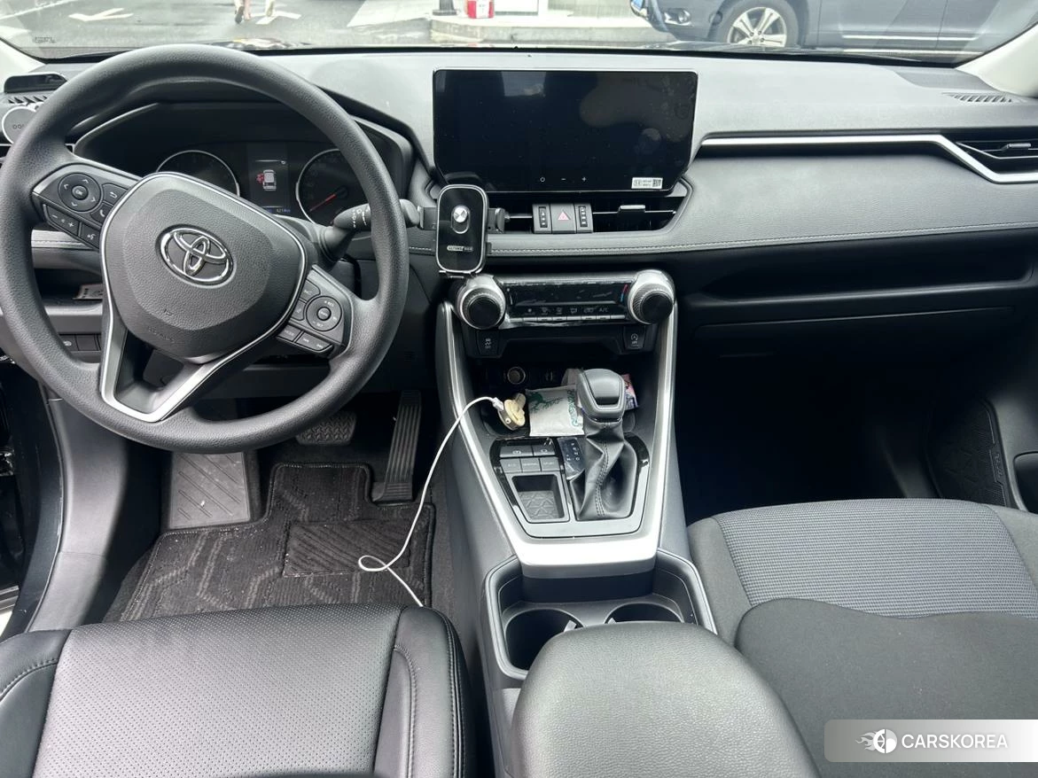 Toyota RAV4 2024 Черный из Китая, фото 3