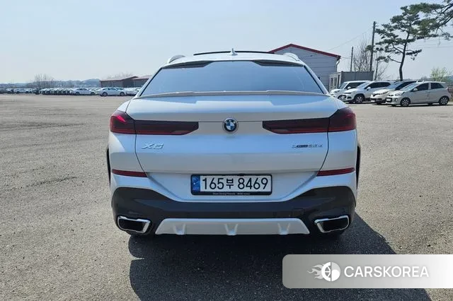BMW X6 (G06) 2022 Жемчужный цвет из Кореи, фото 2