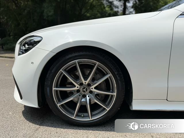 Mercedes-Benz E-class (imported) 2021 Белый из Китая, фото 4