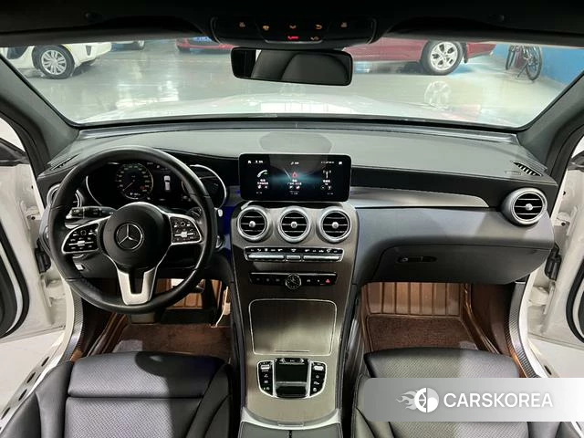Mercedes-Benz GLC 2022 Белый из Китая, фото 2
