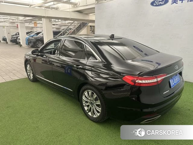 Ford Taurus 2020 Черный из Китая, фото 2