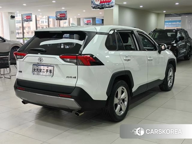 Toyota RAV4 Rongfang 2021 Белый из Китая, фото 3