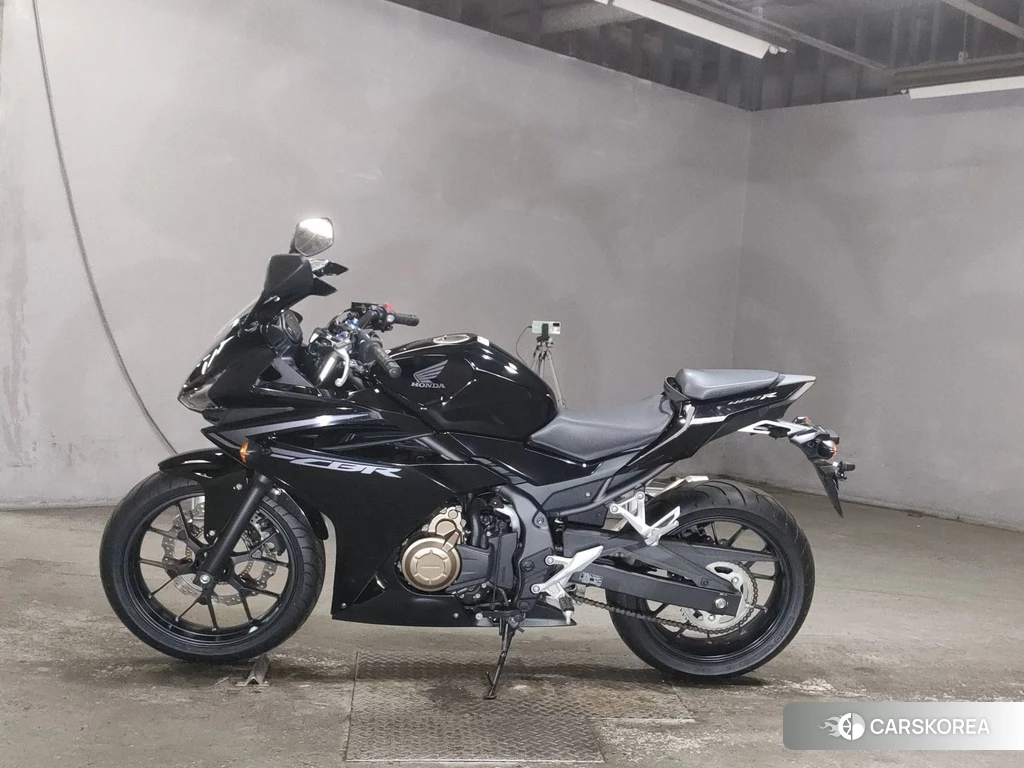 Проданный Honda CBR400R 2017 из Японии, фото 2